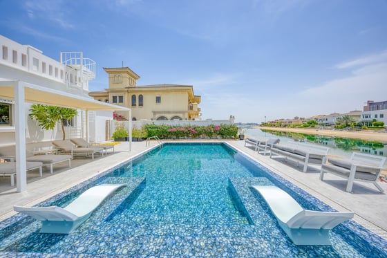 Luxurious renovated 6 Bedrooms Signature Villa, picture 24