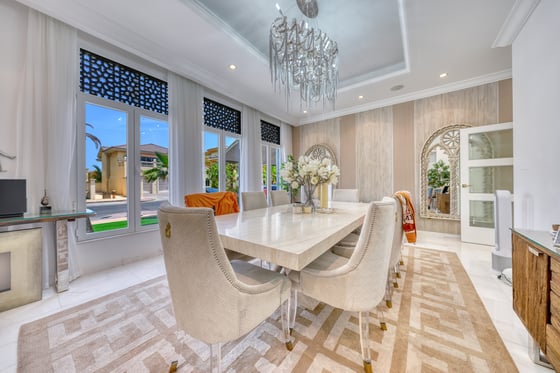Luxurious renovated 6 Bedrooms Signature Villa, picture 16