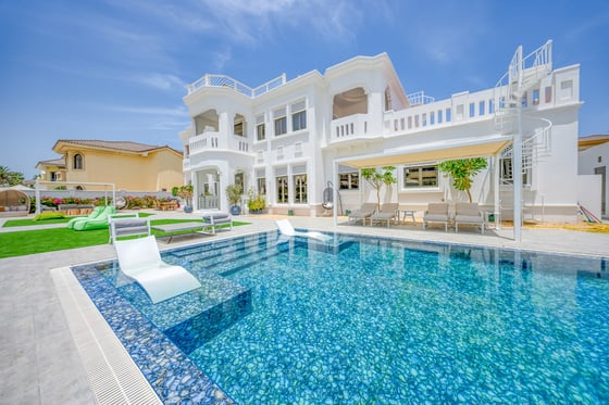 Luxurious renovated 6 Bedrooms Signature Villa, picture 6