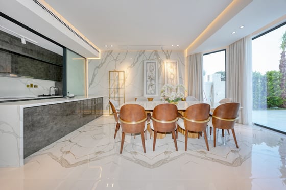 Modern 5 Bed Villa on Palm Jumeirah Dubai, picture 27