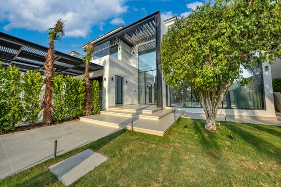 Modern 5 Bed Villa on Palm Jumeirah Dubai, picture 18