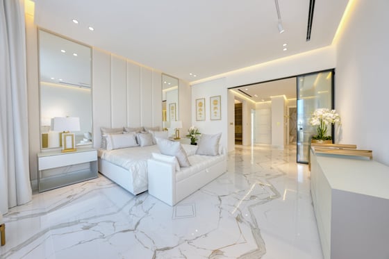 Modern 5 Bed Villa on Palm Jumeirah Dubai, picture 13