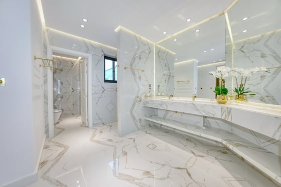 Modern 5 Bed Villa on Palm Jumeirah Dubai, picture 12