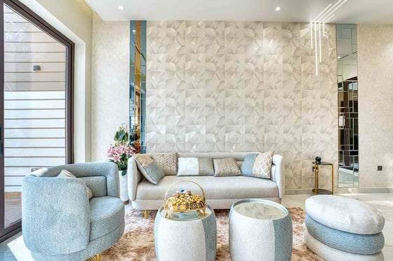 Prime Location| Smart Home |Luxurious Design, picture 1