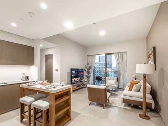 Exclusive l Furnished l Burj View | Payment Plan, picture 2