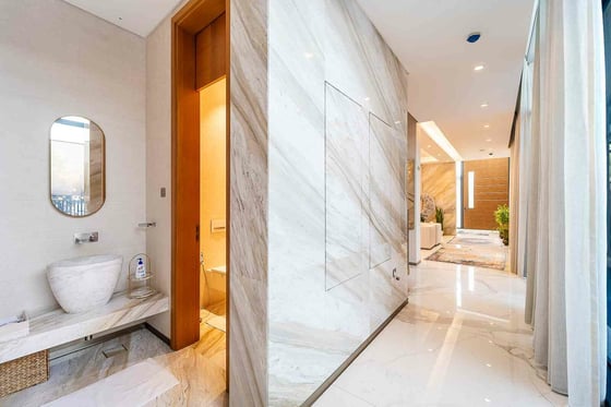 Ultra-Luxury Living | Furnished | Beach View, picture 19