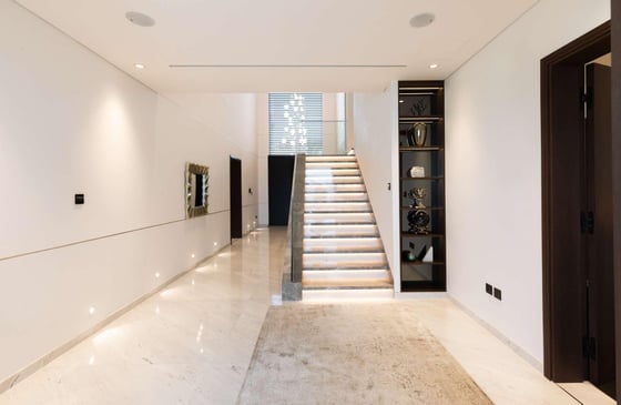 Modern 3 floors Beachfront Villa on Palm Jumeirah, picture 11