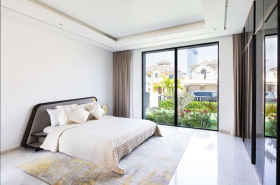 Modern 3 floors Beachfront Villa on Palm Jumeirah, picture 16