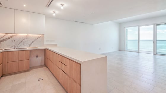 Luxurious apartment in JBR with panoramic sea view, picture 2