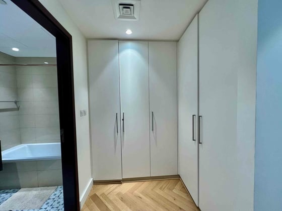 High Floor | Upgraded and Furnished | VOT, picture 11