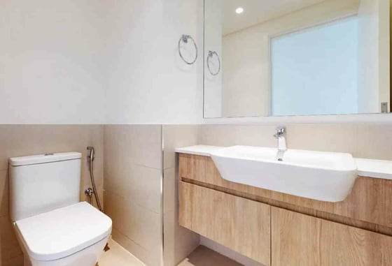 Vacant On Transfer | Fully Upgraded | Burj View , picture 9