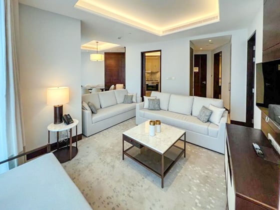 Luxury 3BR Apartment | Stunning Living | Burj View, picture 2