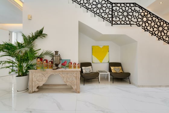 Fully Furnished | Luxury Villa | Prime Location, picture 10