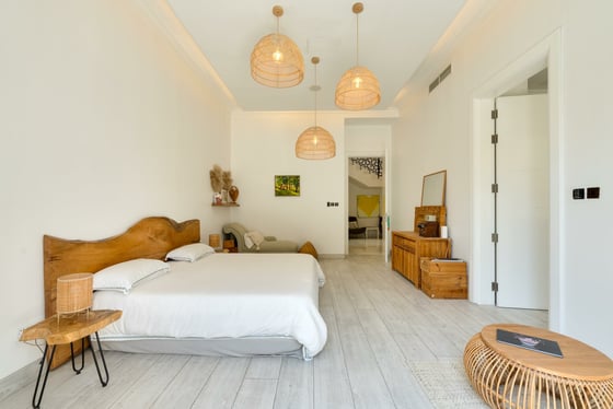 Fully Furnished | Luxury Villa | Prime Location, picture 19