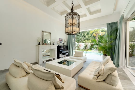 Fully Furnished | Luxury Villa | Prime Location, picture 6