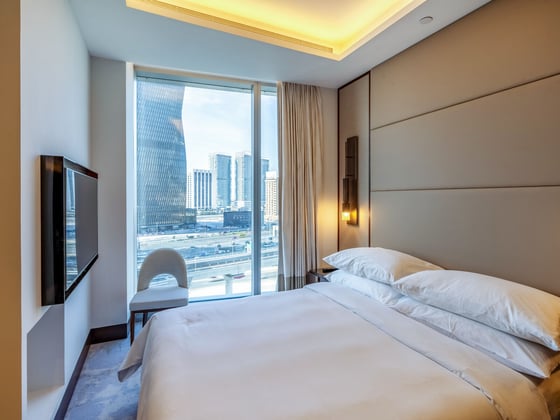 Luxury 3BR Apartment | Stunning Living | Burj View, picture 8