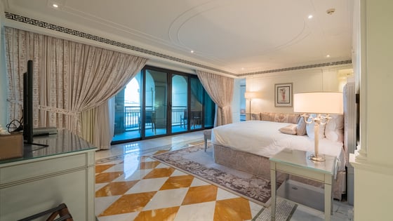 Lavish Waterfront Duplex by Versace, picture 23