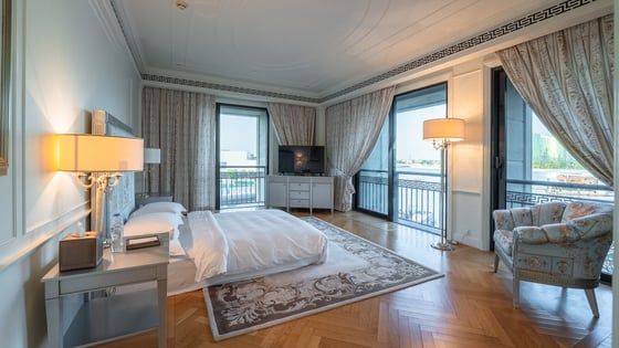 Lavish Waterfront Duplex by Versace, picture 28