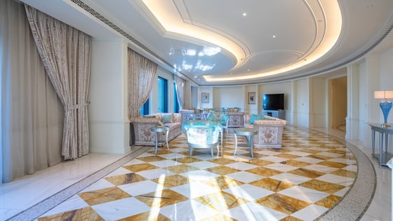 Lavish Waterfront Duplex by Versace, picture 5