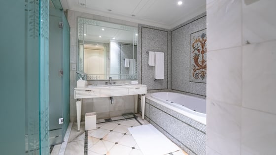 Lavish Waterfront Duplex by Versace, picture 29
