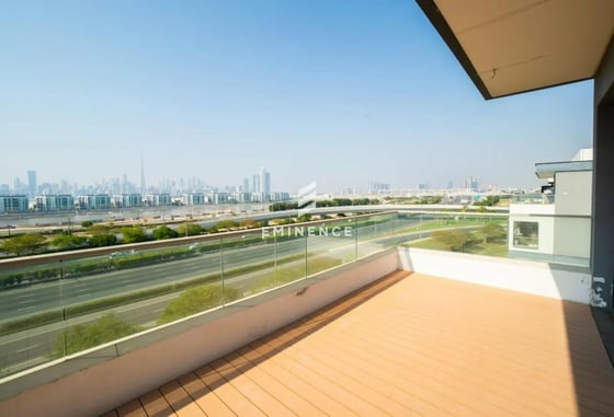 Spacious 3-Bed Penthouse | Skyline Views, picture 16