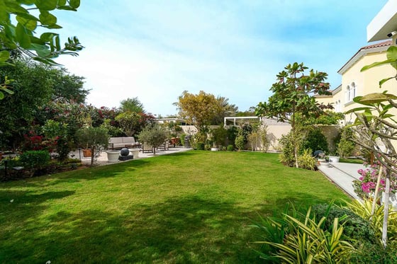 Luxurious | Fully Upgraded | Large Plot , picture 19