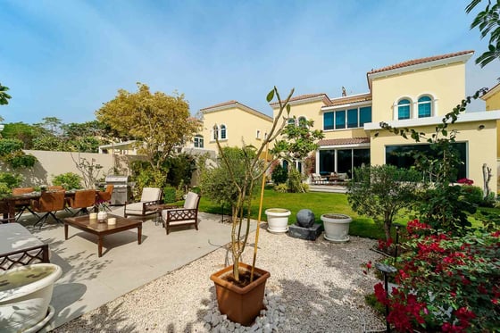 Luxurious | Fully Upgraded | Large Plot , picture 18