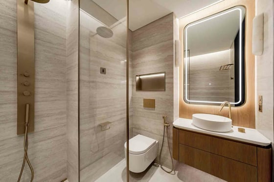 Ultra Luxury | 1 OF 1 | Brand New Ready to View, picture 15