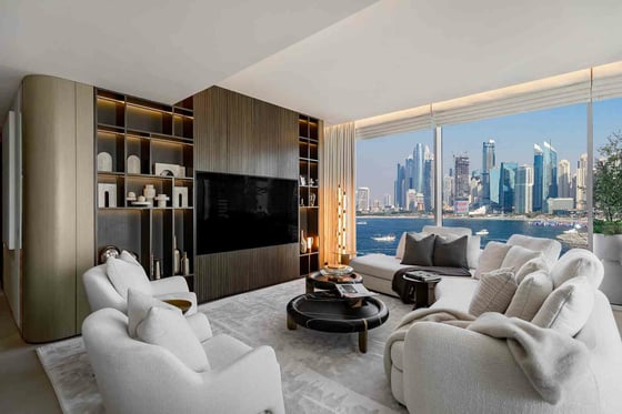 Ultra Luxury | 1 OF 1 | Brand New Ready to View, picture 3
