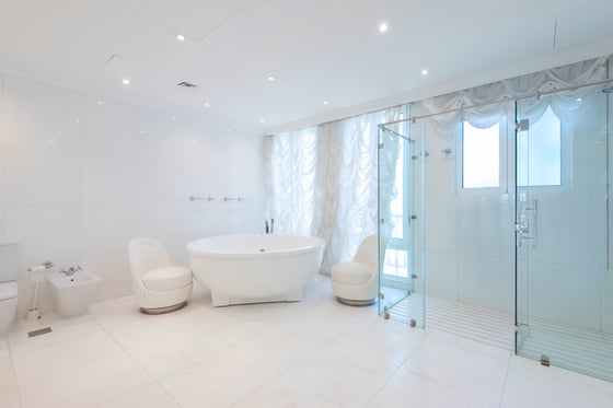 Signature 6BR Villa I Open Sea I Private Beach, picture 15