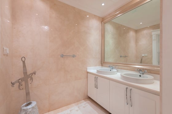 Signature 6BR Villa I Open Sea I Private Beach, picture 23