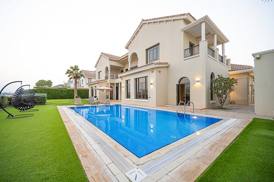 Signature 6 BR Villa | Private Beach I Pool I Furnished, picture 1