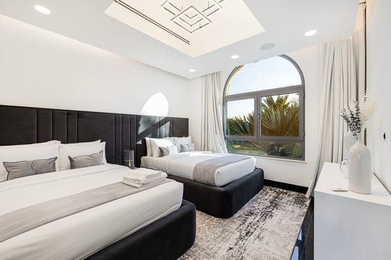 Renovated I 5BR Villa I The Longest pool, picture 16