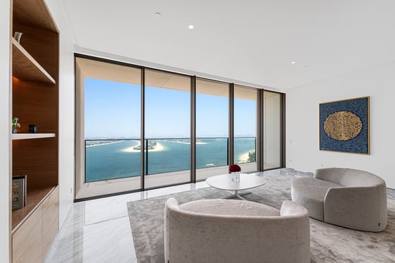 Live Royally in this High Floor Palm View 2BR + M, picture 4