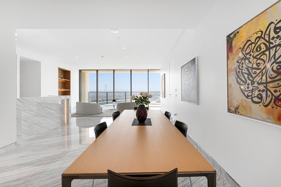 Live Royally in this High Floor Palm View 2BR + M, picture 7