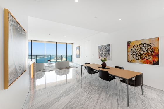 Live Royally in this High Floor Palm View 2BR + M, picture 5