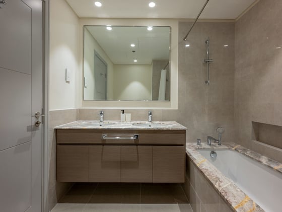 Stunning Penthouse | Panoramic Views | Exclusive Living, picture 9