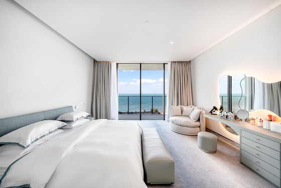 Rare Dual Sea and Skyline View | Spacious Luxury, picture 16