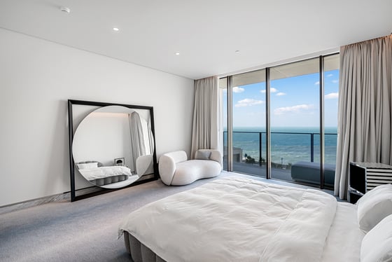 Rare Dual Sea and Skyline View | Spacious Luxury, picture 15