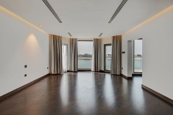 Modern 5BR Renovated Villa I Furnished I Atlantis View, picture 12