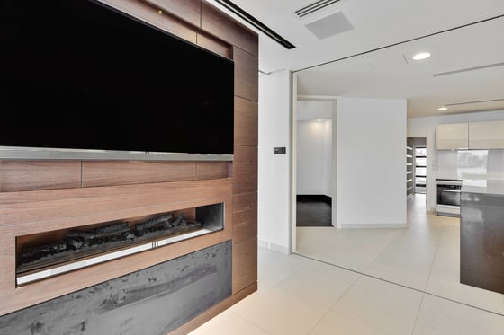 Modern 5BR Renovated Villa I Furnished I Atlantis View, picture 23