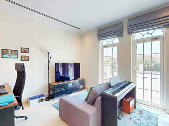 Spacious Villa | Immaculate Condition | Large Plot, picture 6