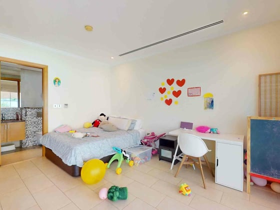 Spacious Villa | Immaculate Condition | Large Plot, picture 18