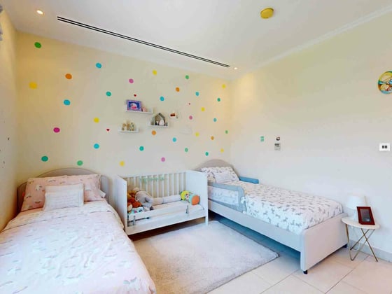 Spacious Villa | Immaculate Condition | Large Plot, picture 11