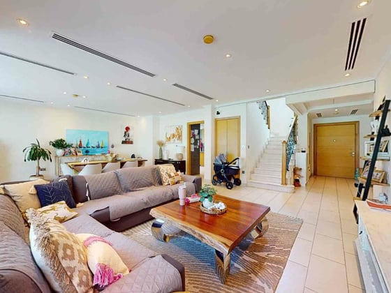 Spacious Villa | Immaculate Condition | Large Plot, picture 3