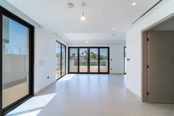 Lagoon View | Vacant | Upgraded Home...., picture 2