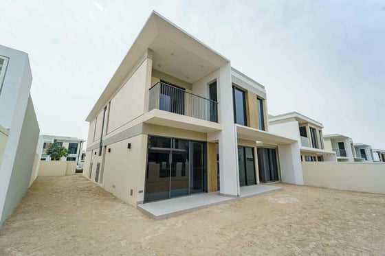 Independent Single Row | Spacious | Unfurnished, picture 1