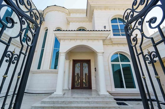 Brand New Luxury Villa | Luxuriously Spacious, picture 2