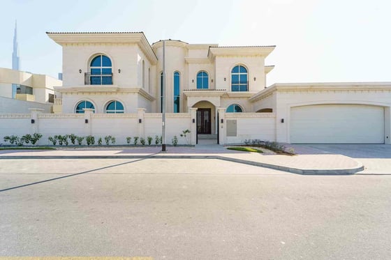 Brand New Luxury Villa | Luxuriously Spacious, picture 1