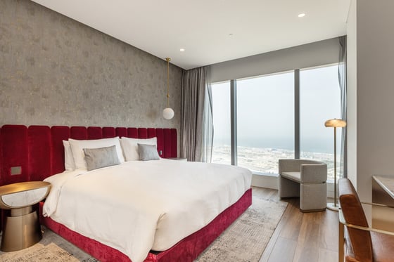 Brand New  |  High Floor  |  Islands View, picture 3
